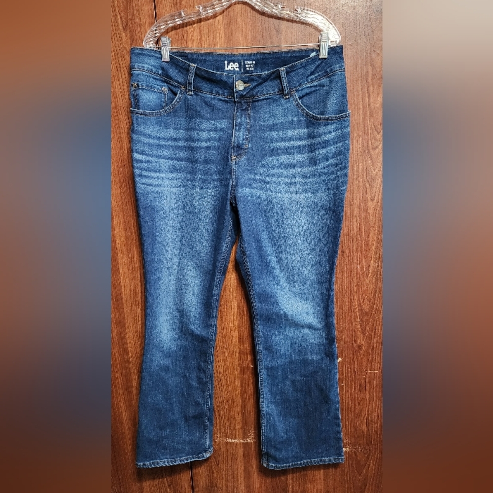 Boot cut jeans